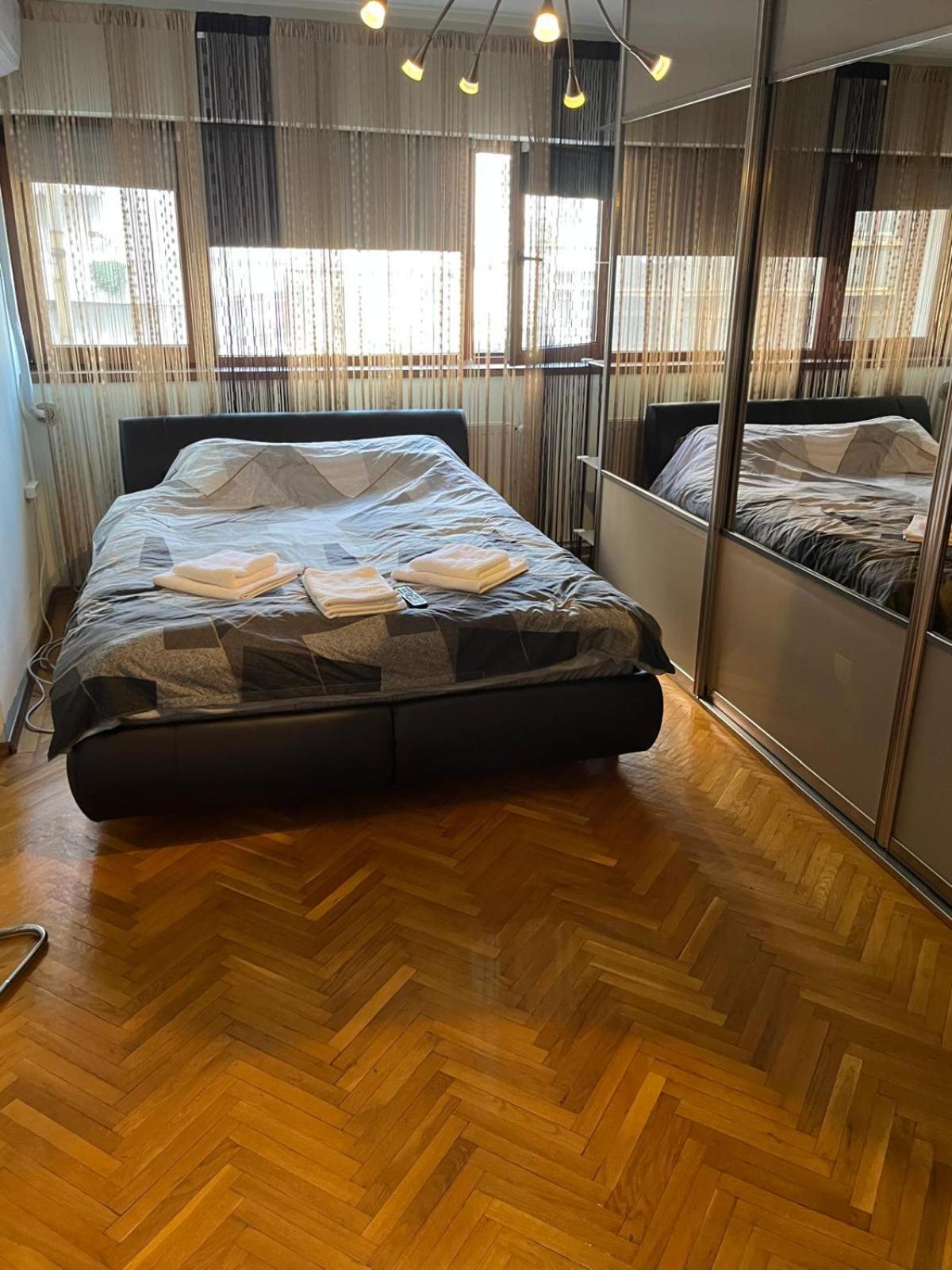 Romana 100 Sqm Deluxe Apartament Bucureşti Eksteriør bilde