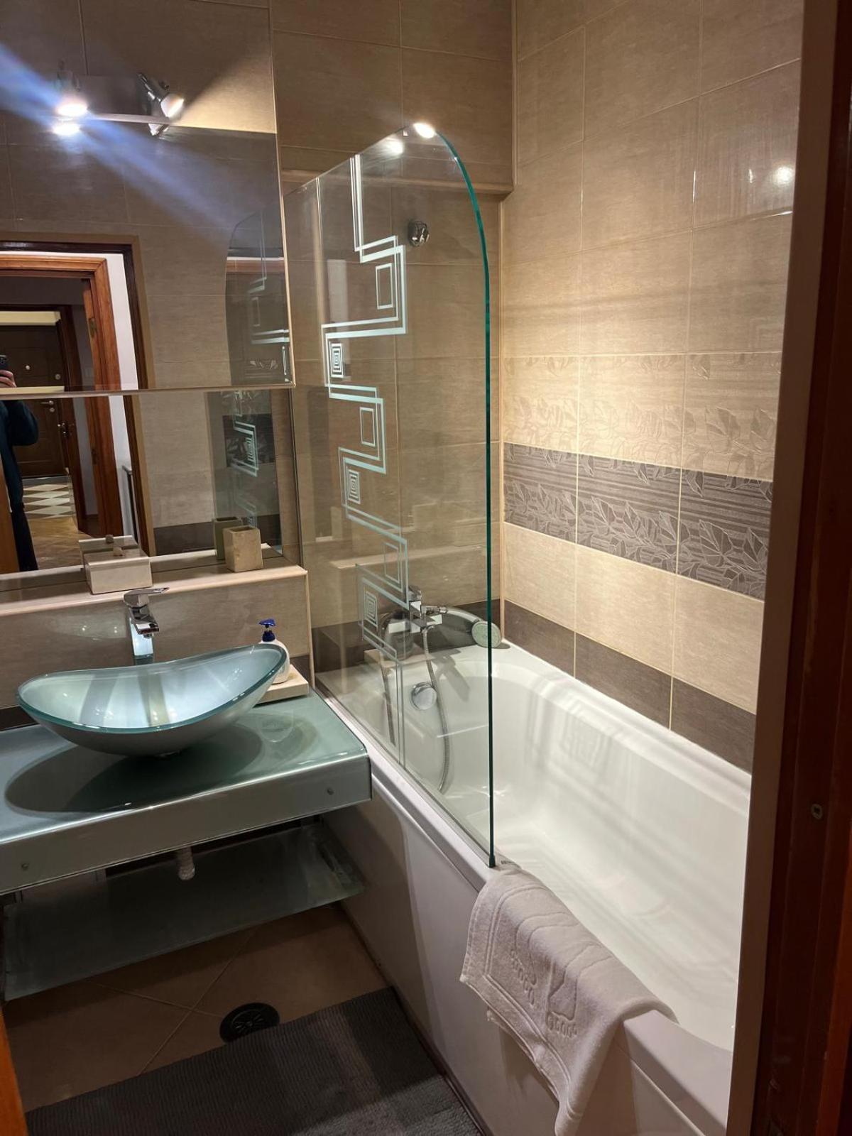 Romana 100 Sqm Deluxe Apartament Bucureşti Eksteriør bilde